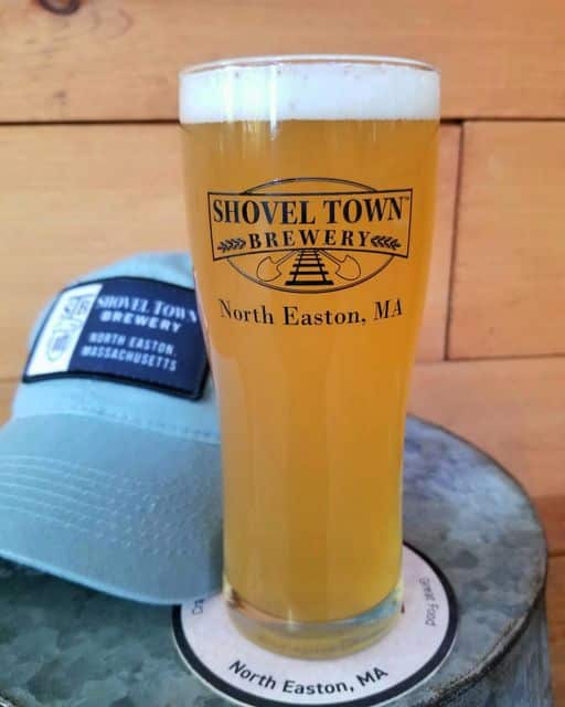 π¨ NEW Beer Alert π¨ Presenting our British Golden Ale, βLicensed to Thrill!β For