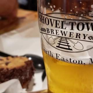 Nothing says summertime like an ice cream cookie sandwich π¦πͺ Ours is homemade, f