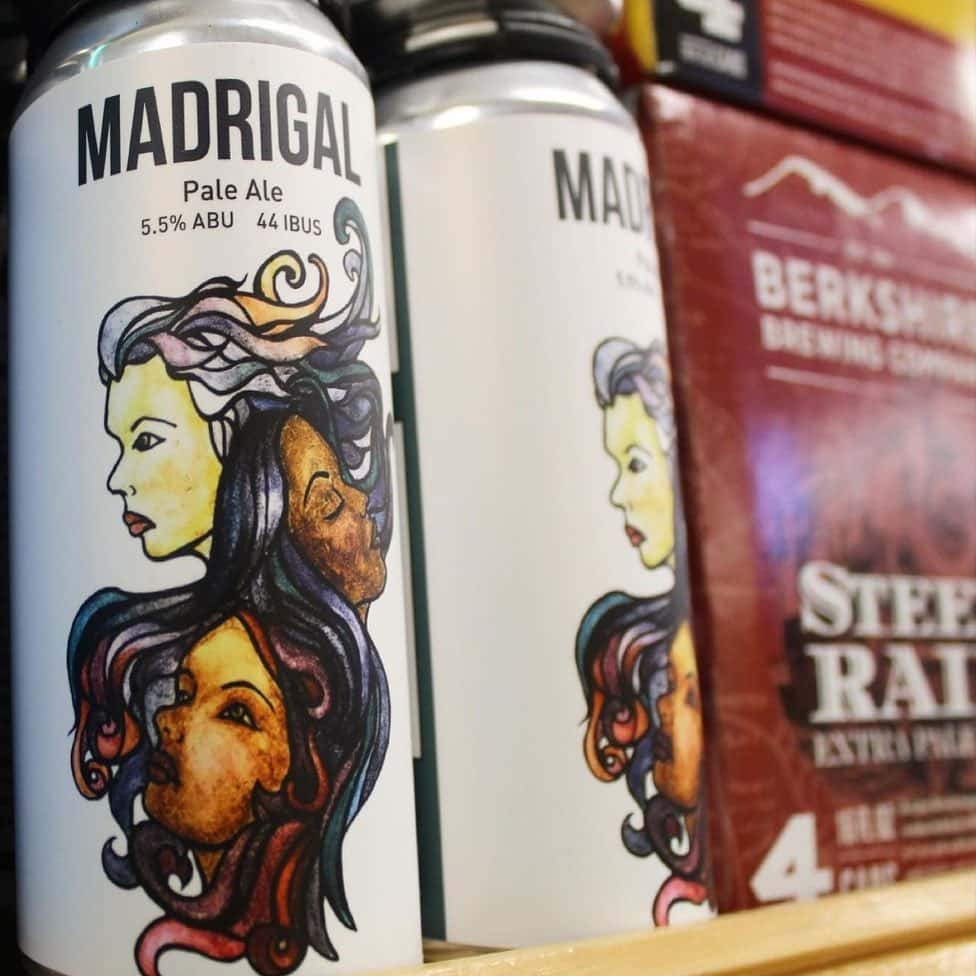 All hail the American Pale Ale 🙌🏻🕵🏼♀️ We spy STB’s ‘Madrigal’ on the shelves of